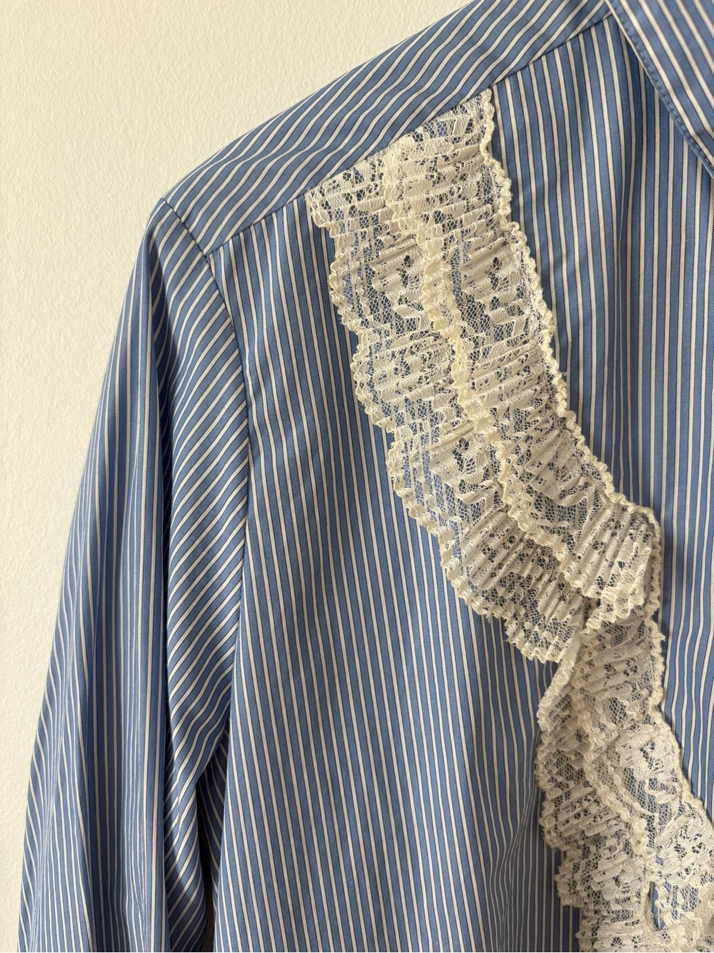 Sandro Paris Blue Striped Lace Ruffle Button Up Blouse Size 3 M/L French Classic - Picture 8 of 12